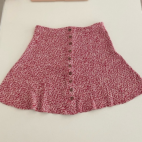 American Eagle Red Floral Skirt (size 0) - Picture 1 of 7